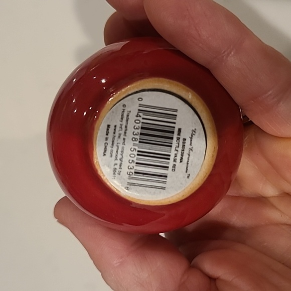 Single Mini Red Vase - Picture 3 of 4